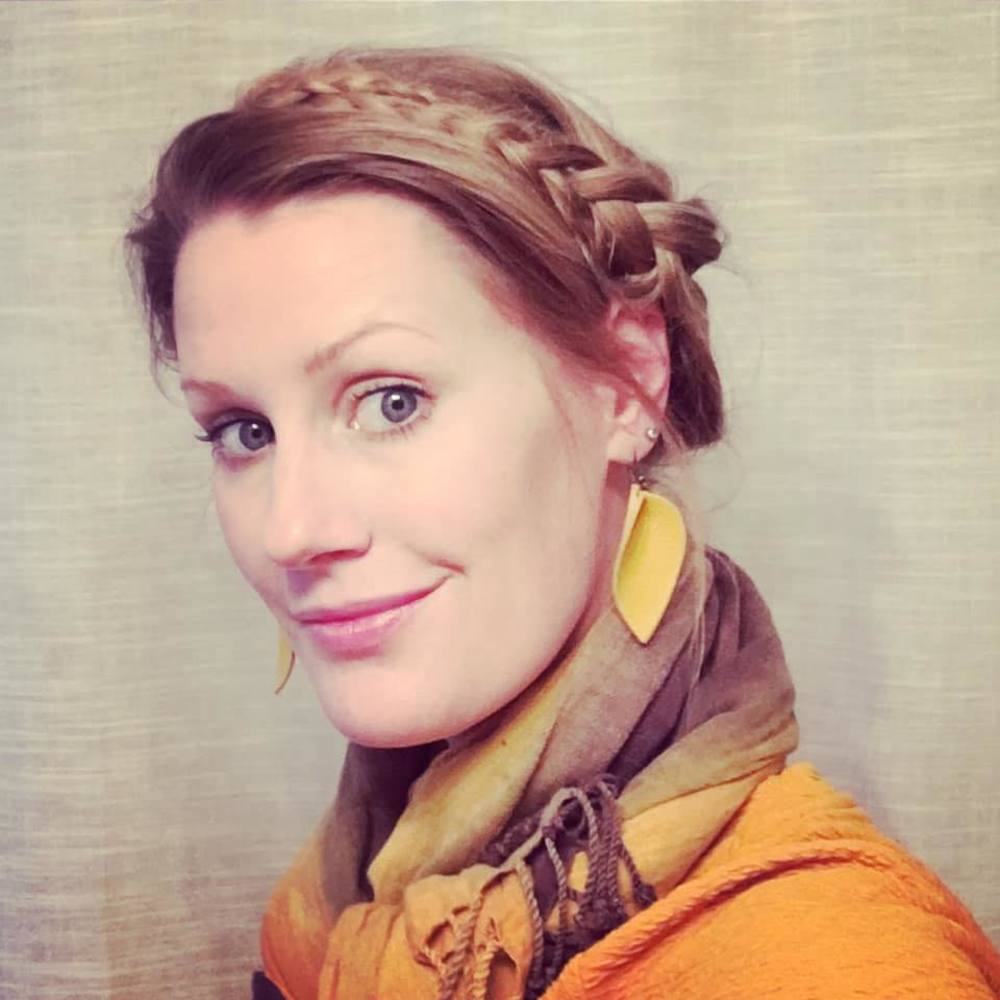 Meet your Posher, Elizabeth